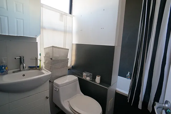 Rented by EXR | media 11