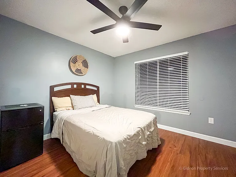 3921 SW 34th St #105 — Photo 14