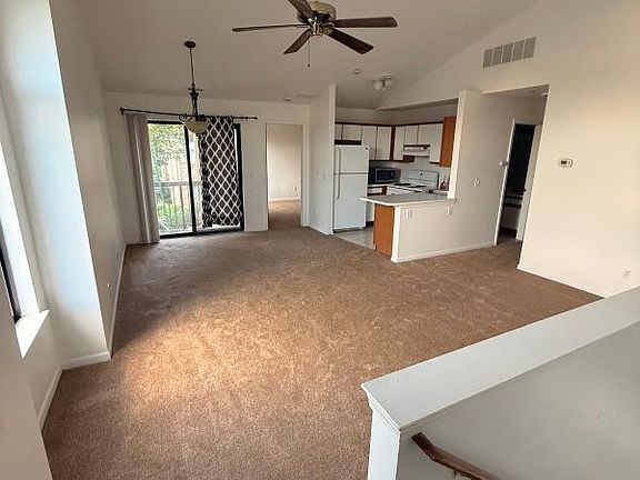 4th image of 42786 Lilley Pointe Dr