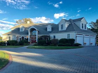 23 Highbridge Ln, Dartmouth, MA 02748