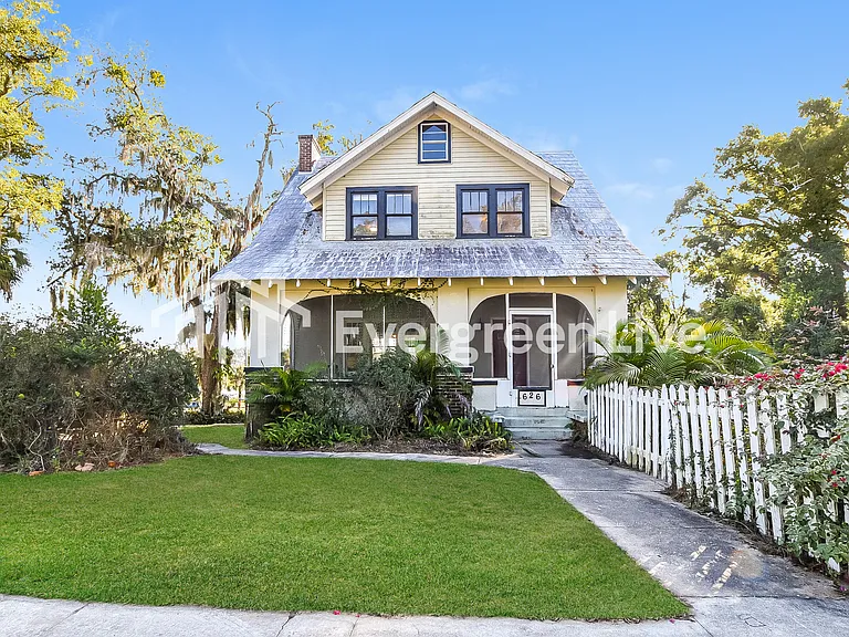 626 Washington Ave — Photo 1