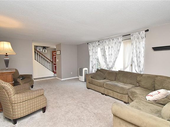 5th image of 3339 Pleasant Ave