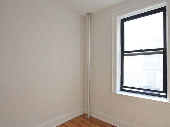 5th image of 446 W 164th St APT 8