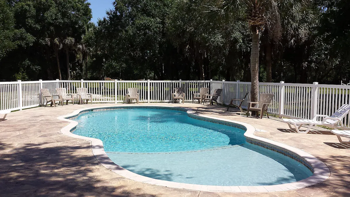 2 bed, 1100 sqft, $1,995 — Photo 2