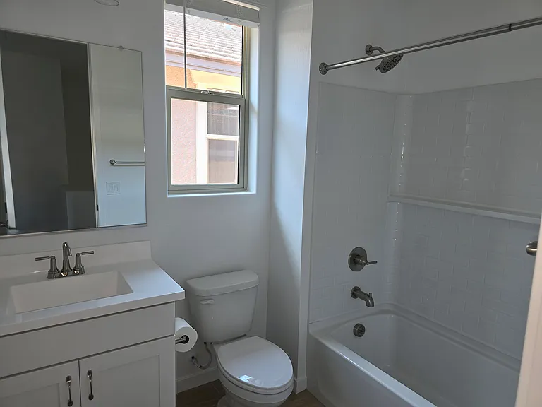 20644 W Thomas Rd — Photo 10