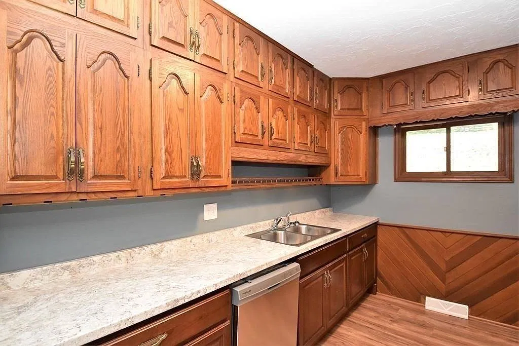 3 bed, 1406 sqft, $2,200 — Photo 4