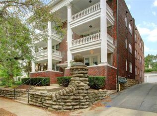 4316 Oak St UNIT 29-2S, Kansas City, MO 64111