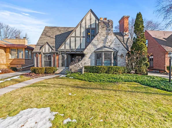 4654 North Woodburn STREET, Milwaukee, WI 53211