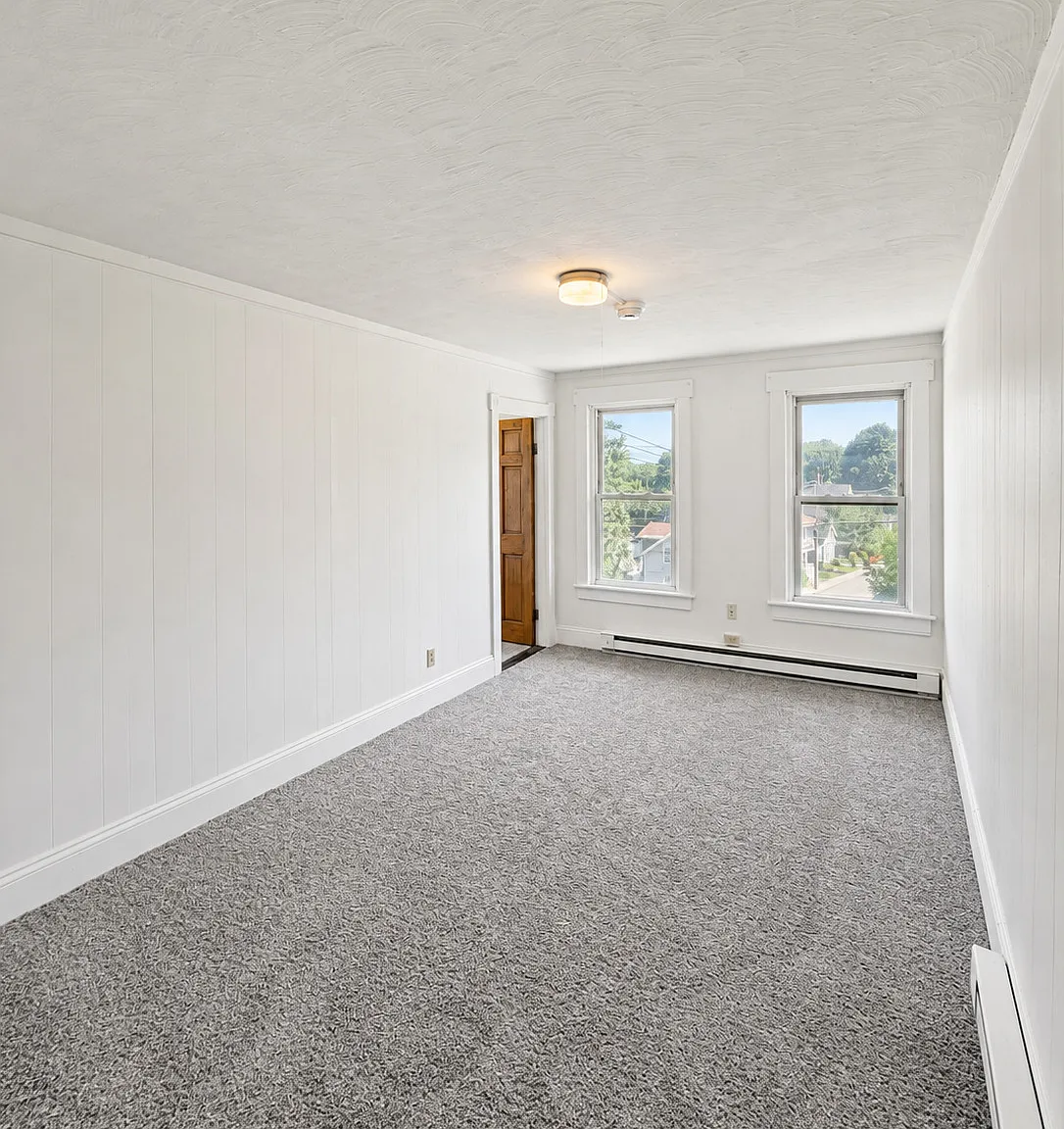 2 bed, 1.0 bath, 825 sqft, $1,250 — Photo 3