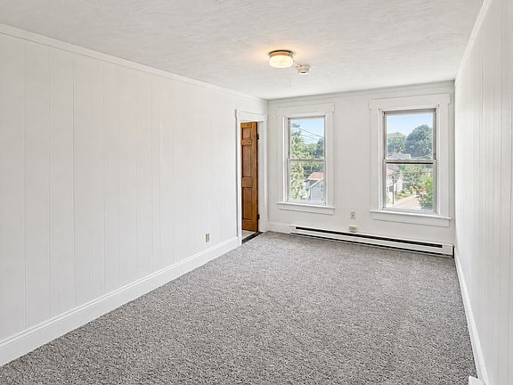 3rd image of 136 Chapman St #2B
