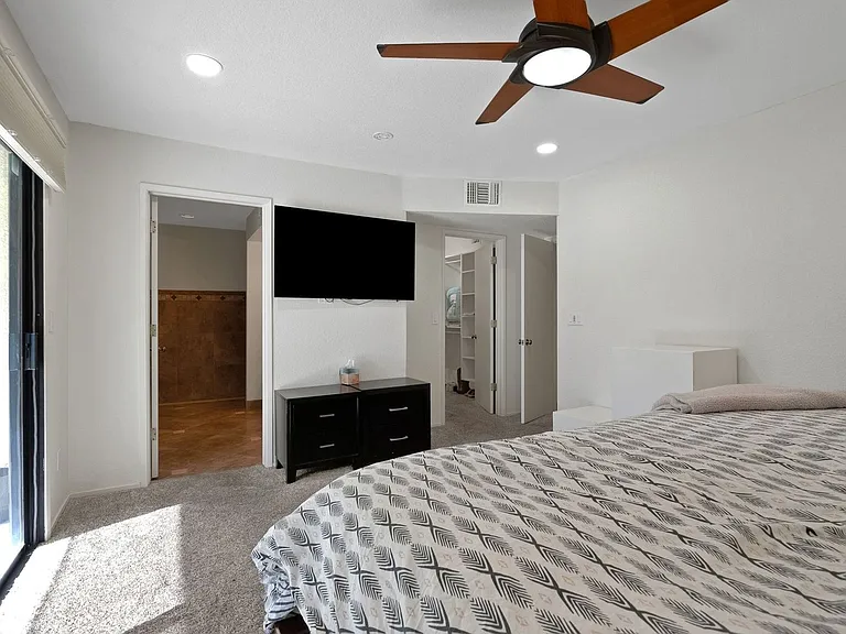 14500 Las Palmas Dr #54 — Photo 10