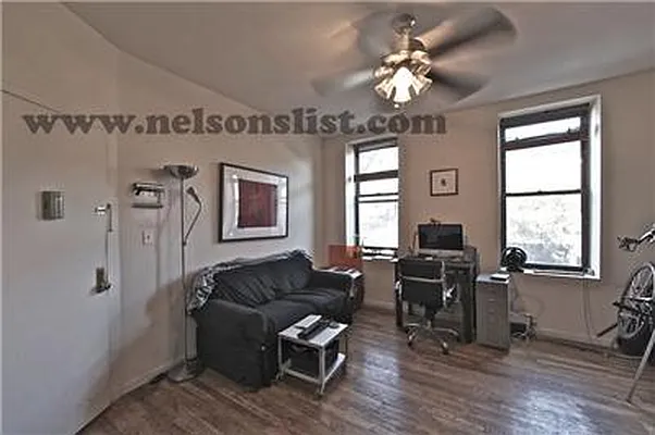 Rented by R New York | media 26