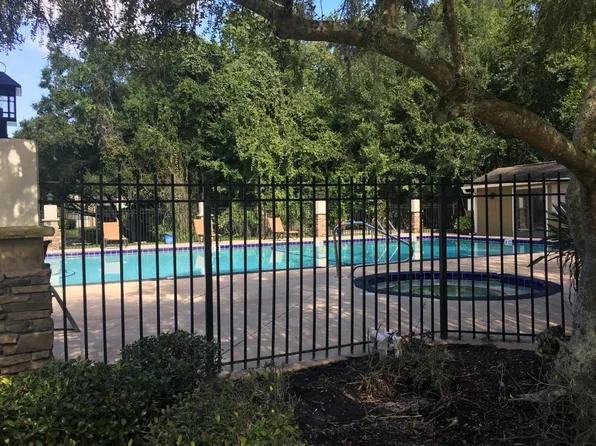 13403 Arbor Pointe Cir APT 301, Tampa, FL 33617