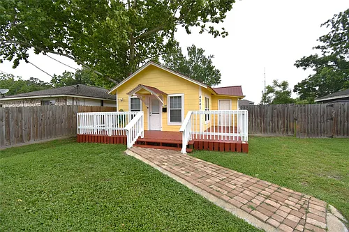 4541 Dakota St Photo 1