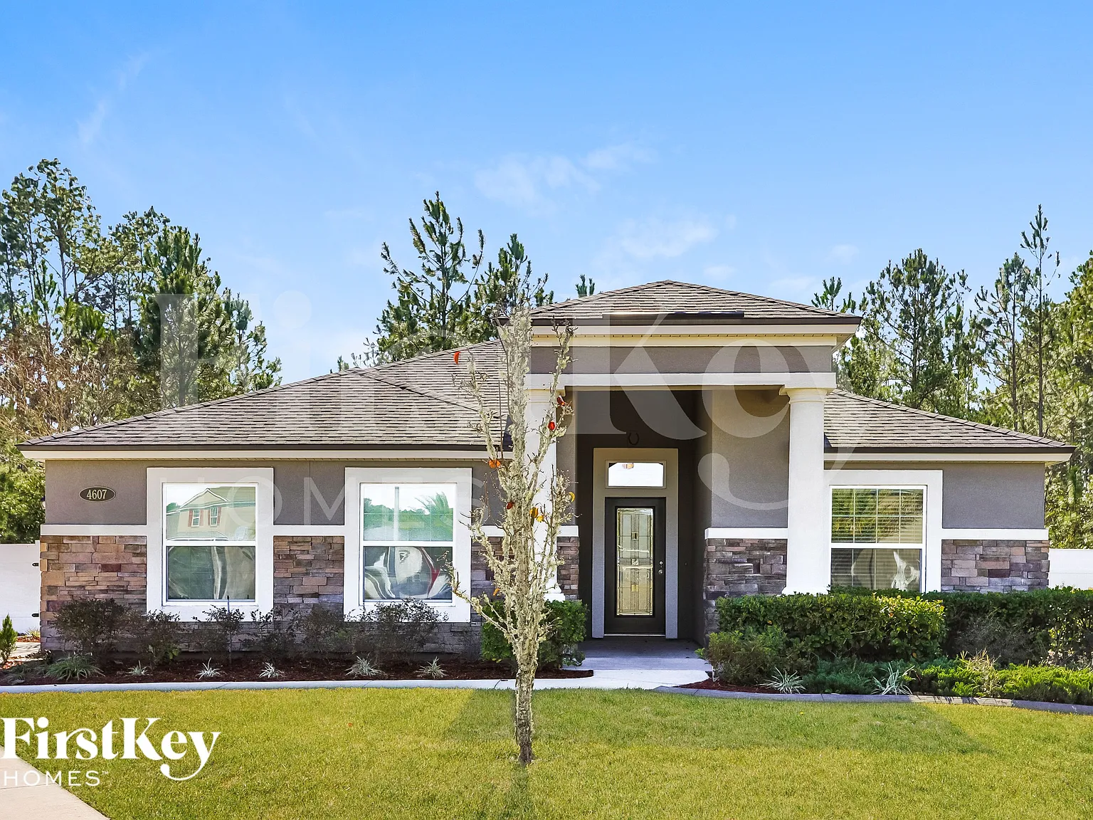 4 bed, 2.5 bath, 2049 sqft, $2,240 — Photo 1