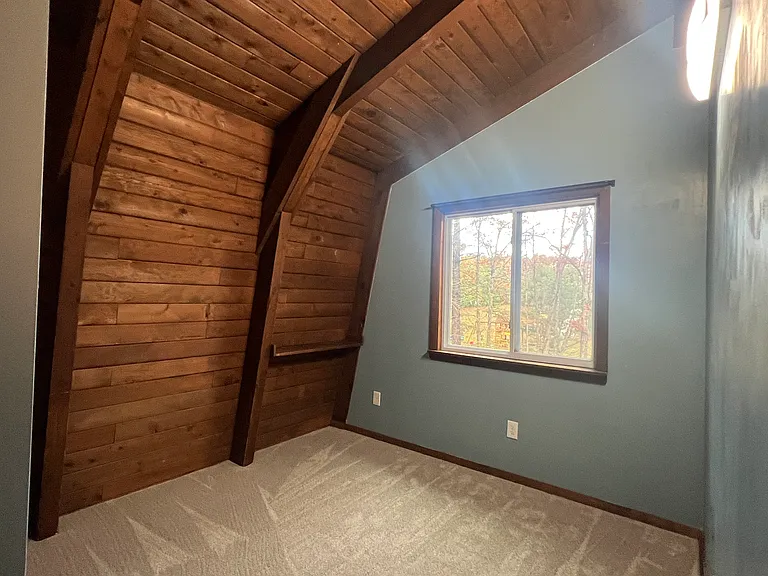 888 Salem St — Photo 32
