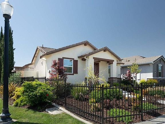 3rd image of 4300 Hovnanian Dr