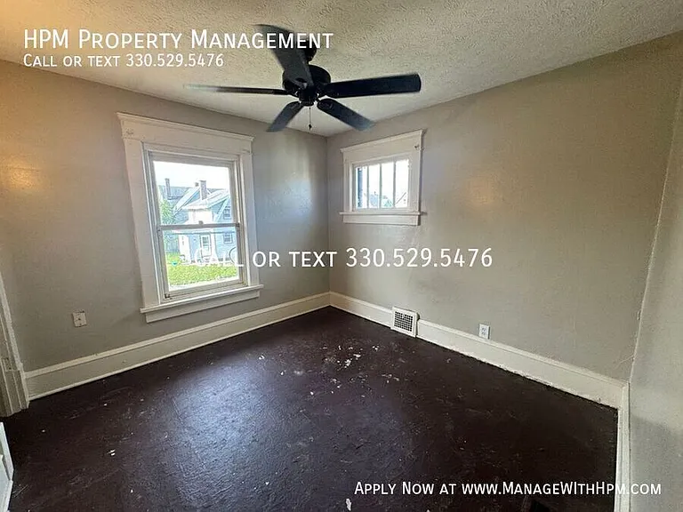 2233 10th St SW — Photo 4