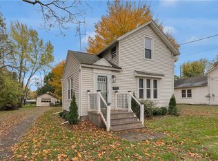 217 W 3rd St, Niles, OH