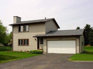 8955 Vinewood Ln N, Maple Grove, MN 55369