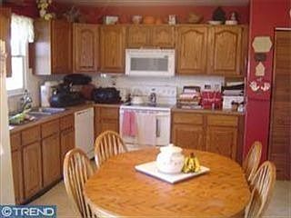 2nd image of 252 Oak Dr