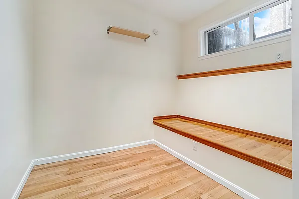 Rented by Bond New York | media 18