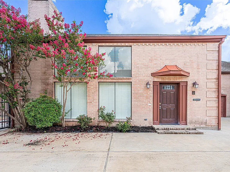 2306 Potomac Dr #B — Photo 1