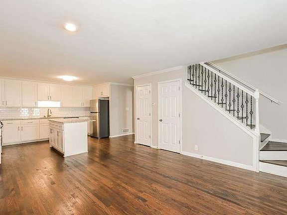 2nd image of 7127 Riverside Dr