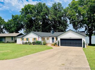 1441 Lakeside Dr, Grove, OK 74344