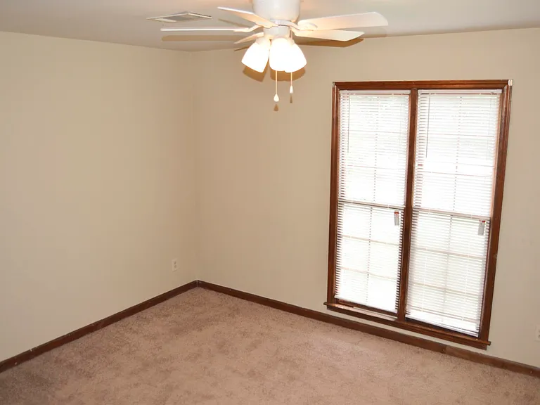 3336 Audubon Rd — Photo 6