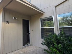 703 Castle Ridge Rd, Austin, TX