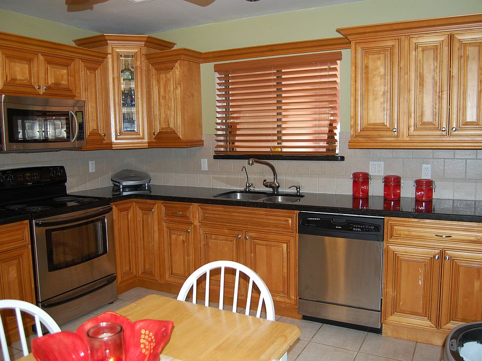 1st image of 205 Jacaranda Dr