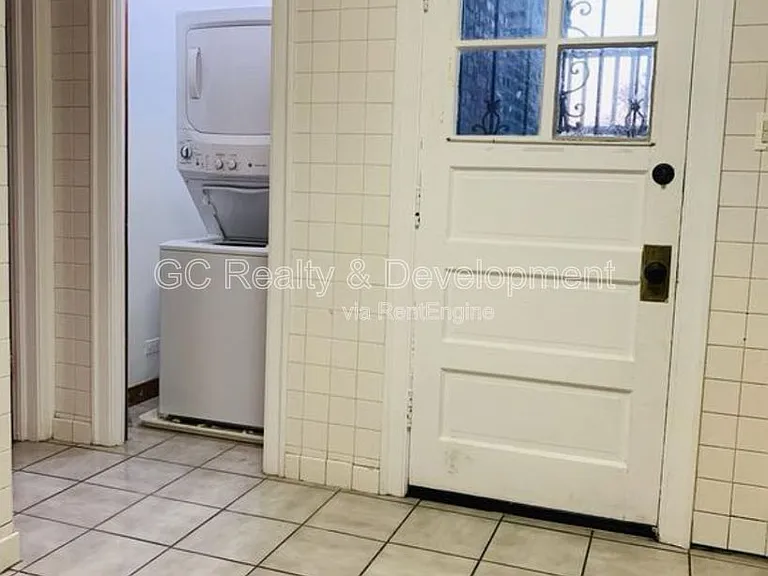 6316 N Rockwell St #2 — Photo 10