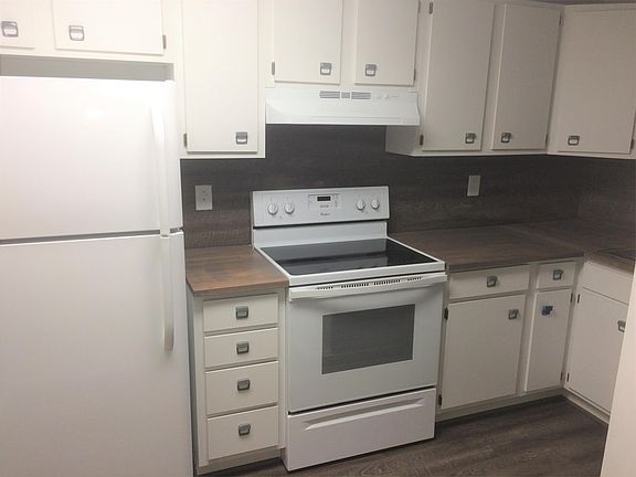 3rd image of 3164 Central Ave APT H