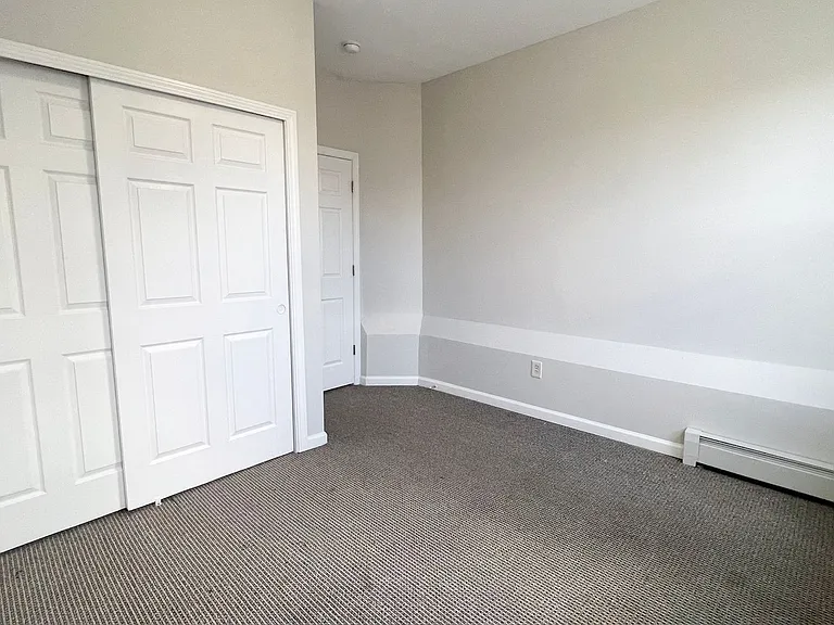 158-160 Westland St / Amauta Apartments, LLC — Photo 10