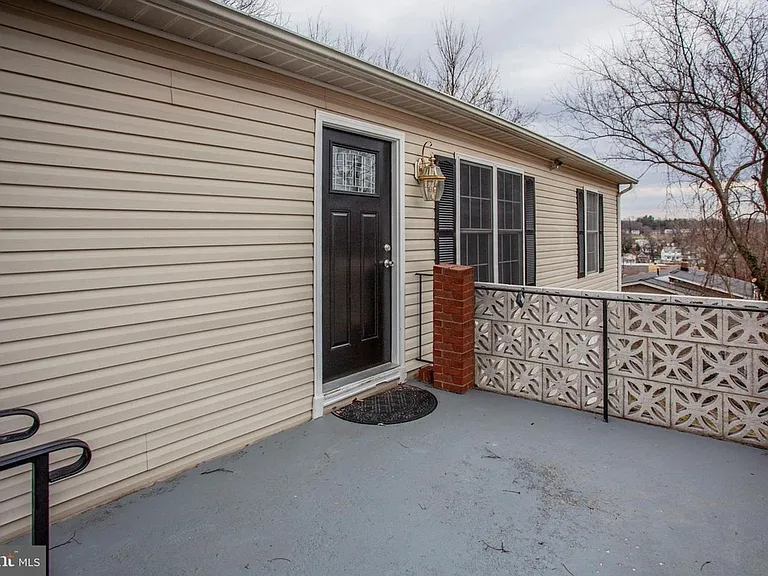 5755 Southern Ave — Photo 10