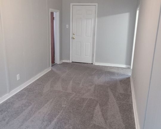3rd image of 406 W 1st Ave #1/2