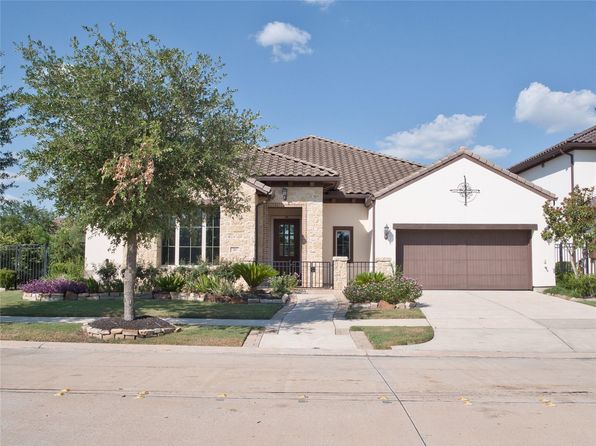 10 Quiet Path Dr