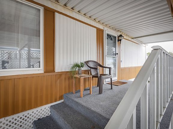 4th image of 3109 36th Ave E #14