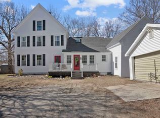 8 School St, Standish, ME 04084