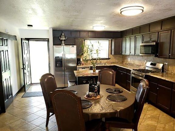 3rd image of 2100 Seran Dr
