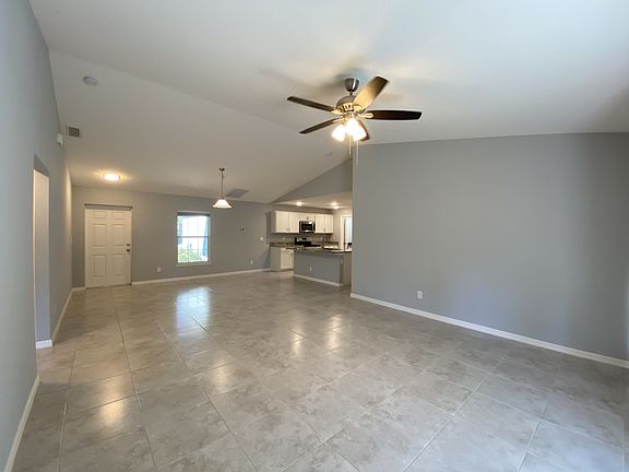 5th image of 3172 Gideon St