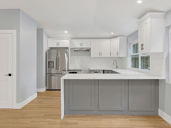 3rd image of 110-41 172nd St #2
