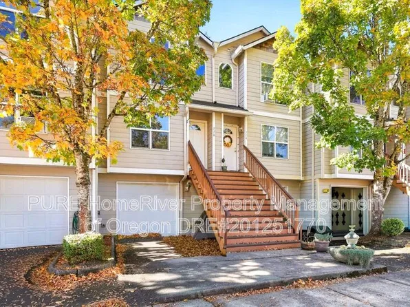 778 E Historic Columbia River Hwy, Troutdale, OR 97060