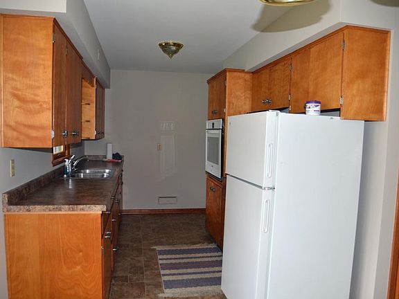 5th image of 207 Hickory Ave