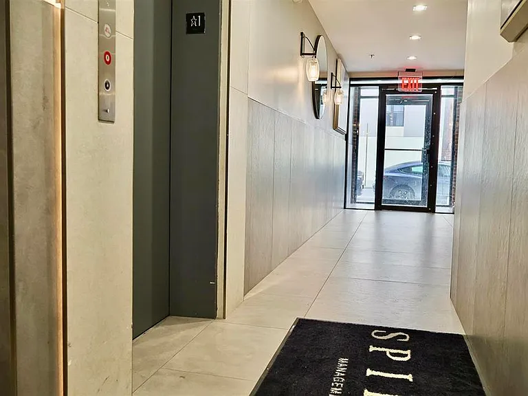 202 Grand St #6C — Photo 7