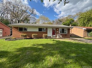 35752 Florane St, Westland, MI 48186
