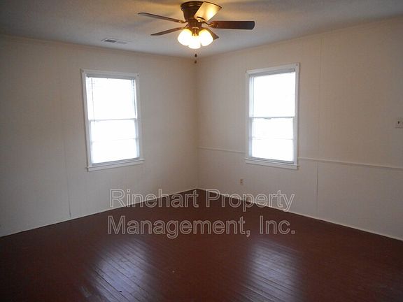 2nd image of 1431 Edgewood Dr