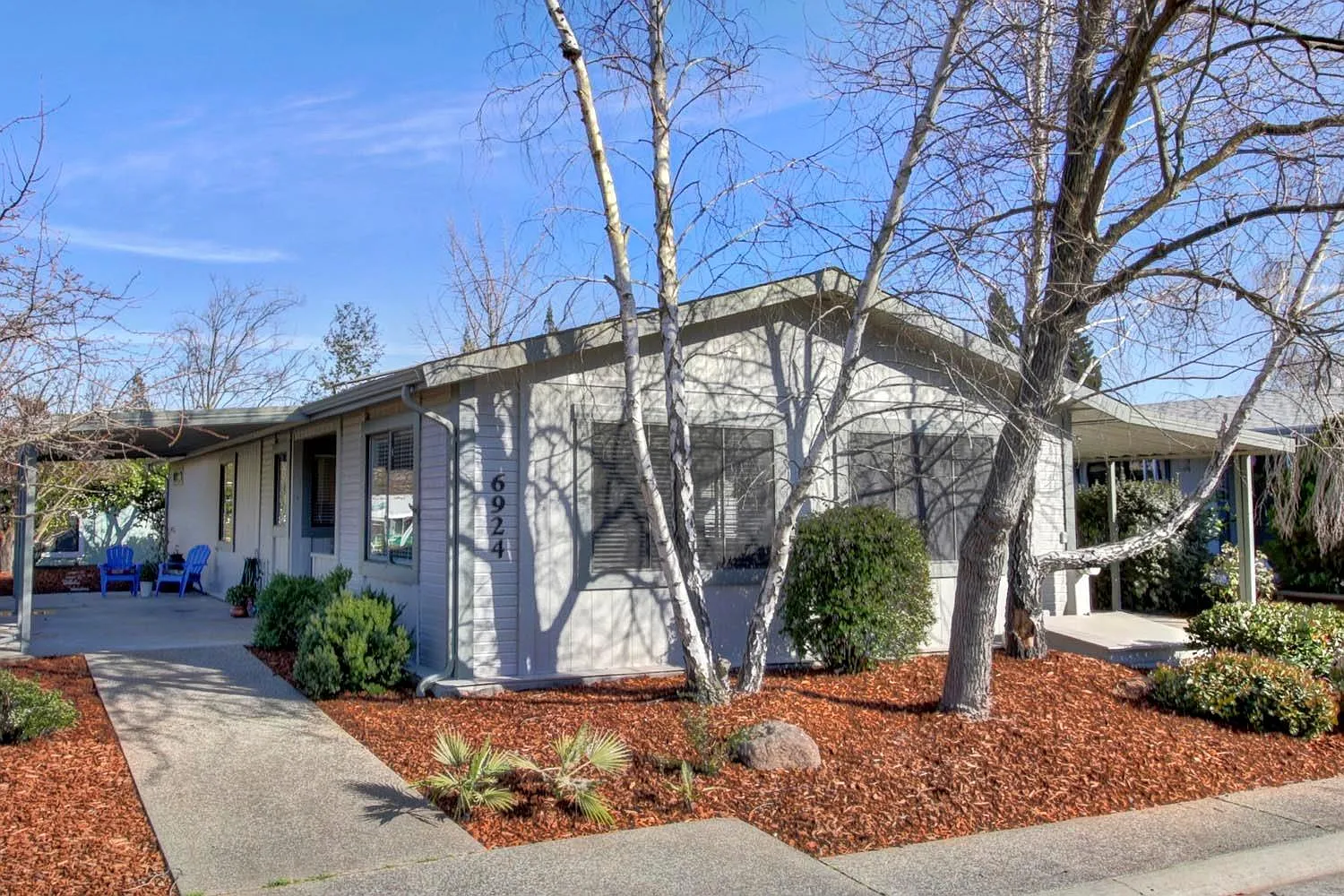 6924 Daisy Ln photo 1