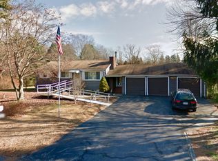 4 Brookside Dr, Monroe, CT 06468